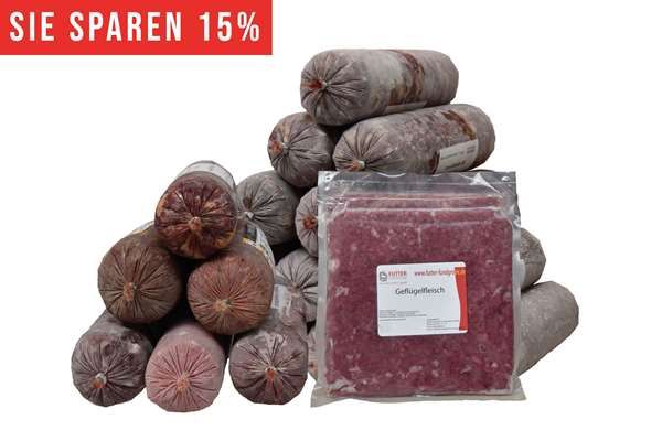 Ein Sparpaket mit mehreren Frostfleischrollen in durchsichtigem Kunstdarm, pyramidenförmig gestapelt. Davor liegen zwei flache Beutel mit rotem Fleisch. Oben links ein rotes Banner mit weißer Aufschrift „Sie sparen über 10 %“.