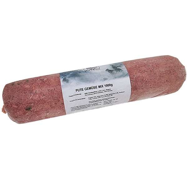 Eine Frostfleischrolle mit weißem Etikett und der Aufschrift „Pute Gemüse Mix 1000g“. Verpackt in einem nicht essbaren Kunstdarm. Die Füllung ist fein gewolft und zeigt eine rosa Farbe mit vereinzelten dunkleren Einschlüssen.