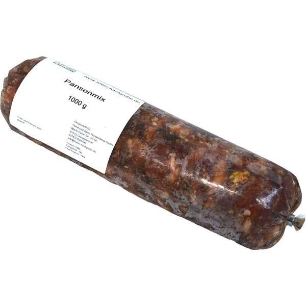 Eine Frostfleischrolle mit weißem Etikett und der Aufschrift „Pansenmix“. Verpackt in einem nicht essbaren Kunstdarm. Die Füllung ist grob gewolft und zeigt eine bräunlich-rote, unregelmäßig strukturierte Masse mit hellen, dunklen und vereinzelten gelblic
