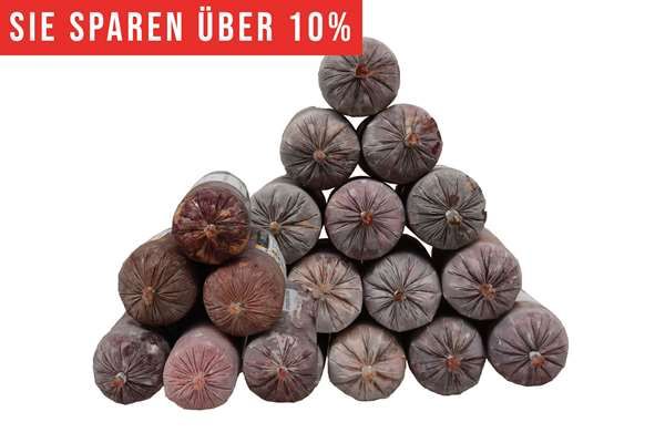 Ein Sparpaket mit neunzehn Frostfleischrollen in durchsichtigem Kunstdarm, pyramidenförmig gestapelt. Oben links ein rotes Banner mit der weißen Aufschrift „Sie sparen über 10 %“.